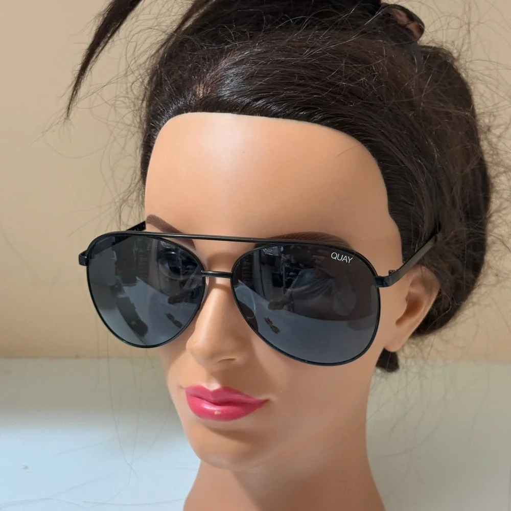 Quay Australia Dark Lens Aviator unisex Sunglasses